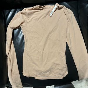 SKIMS NWT long sleeve shirt